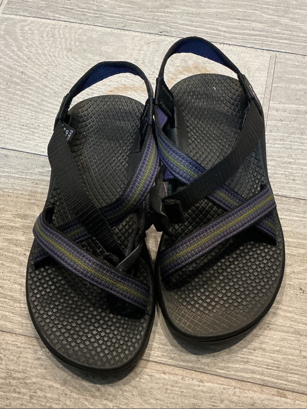 Chaco Black with Stripes Hiking Outdoor Sandals Vibram Soles Women’s Sz 5.5
